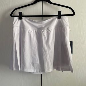 Kyodan golf skort with side pleats size M